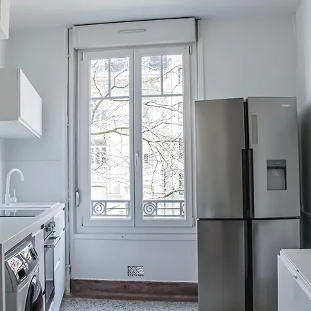 Apartment Au Pied De La Cathedrale, Bel Appartement, Lumineux Avec 2 *