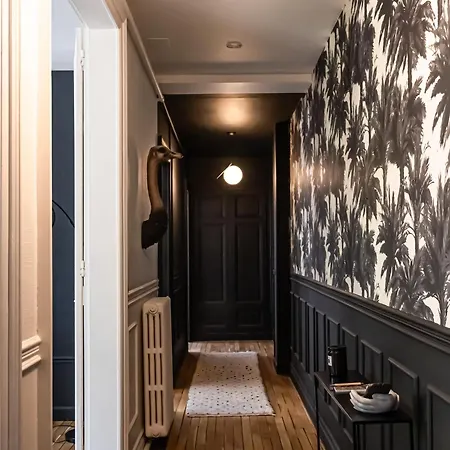 Au Pied De La Cathedrale - Centre Reims