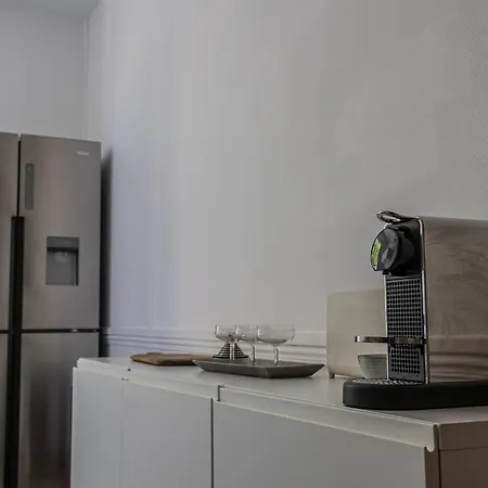 Appartement au pied de la Cathédrale - Reims Centre Apartamento Reims