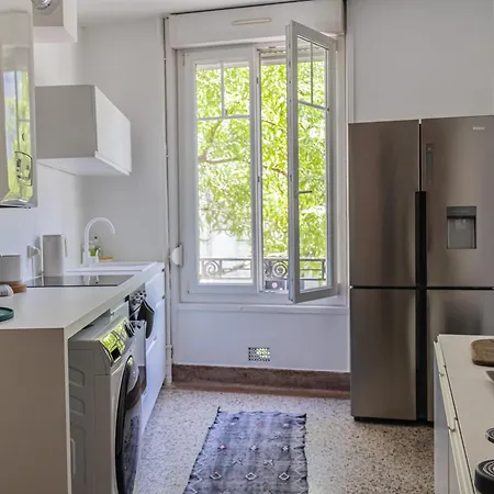 Apartamento Appartement au pied de la Cathédrale - Reims Centre *
